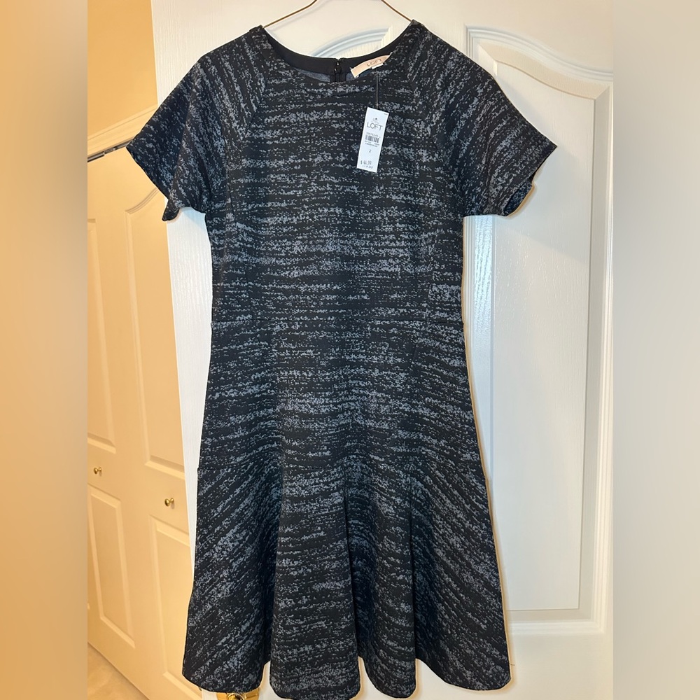 Ann Taylor Loft Black and Grey Short Sleeve A-Line Dress Size 2